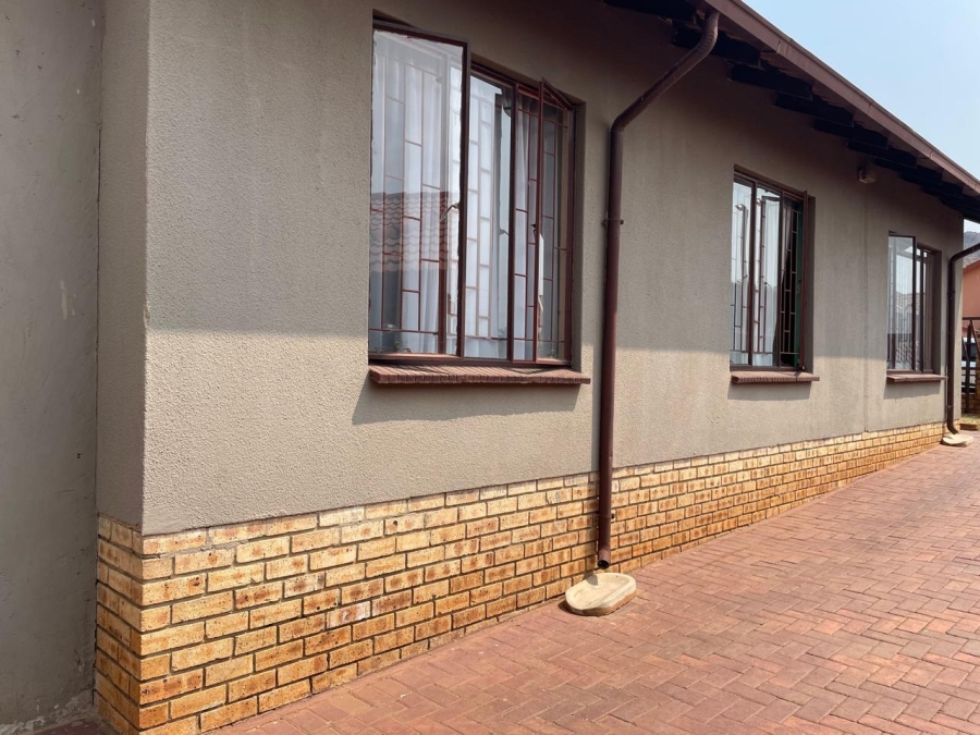 3 Bedroom Property for Sale in Tlhabane West North West